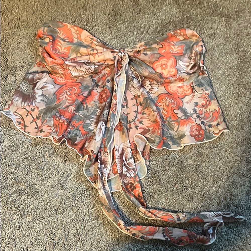 SHEIN Strapless Floral Top with Tie